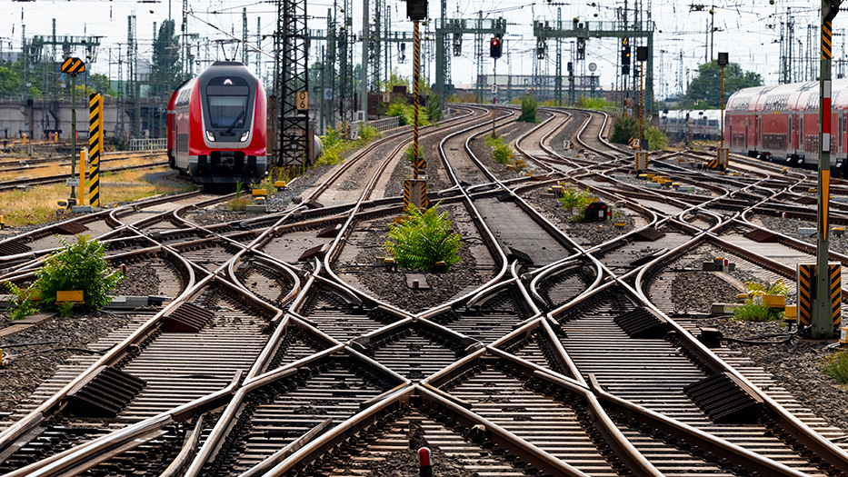 Ein Regionalzug am Frankfurter Hbf