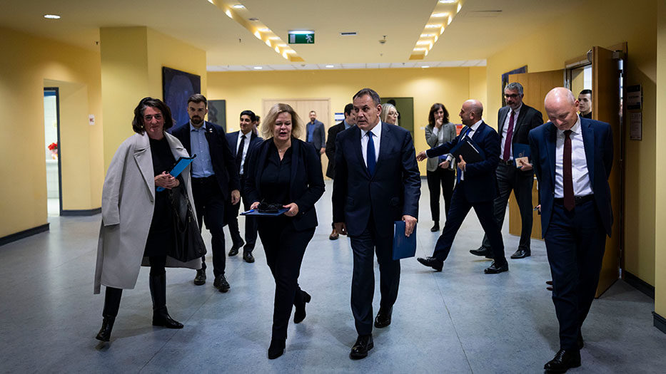 Bundesinnenministerin Nancy Faeser im Ministerium für Migration und Asyl in Griechenland Bundesinnenministerin Nancy Faeser im Ministerium für Migration und Asyl in Griechenland